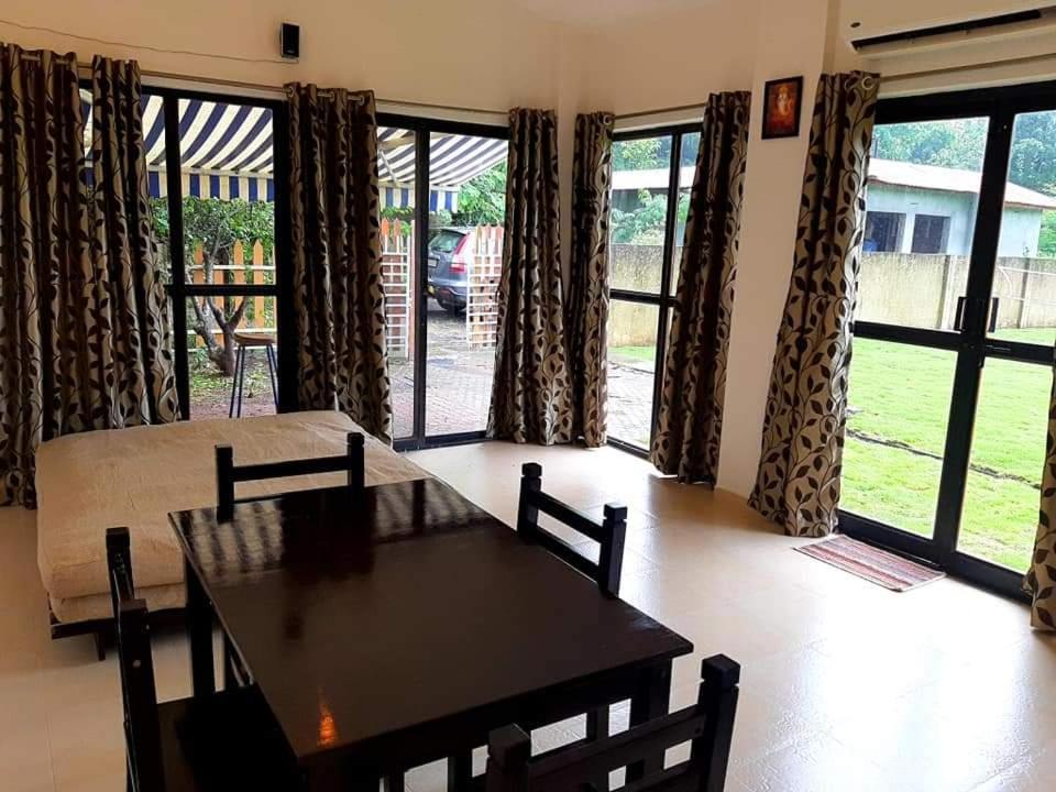 Chalet Ahaz, The Place Of Privacy With Outside Sitting Karjat Exterior foto